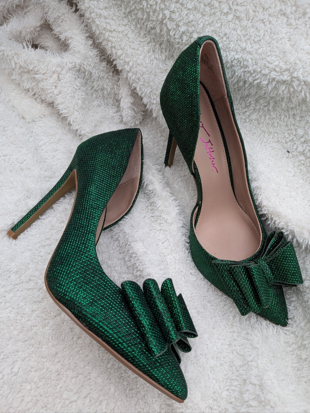 💚Betsey Johnson Glitter Green Bow Pointed-Toe Pumps - Picture 3 of 7